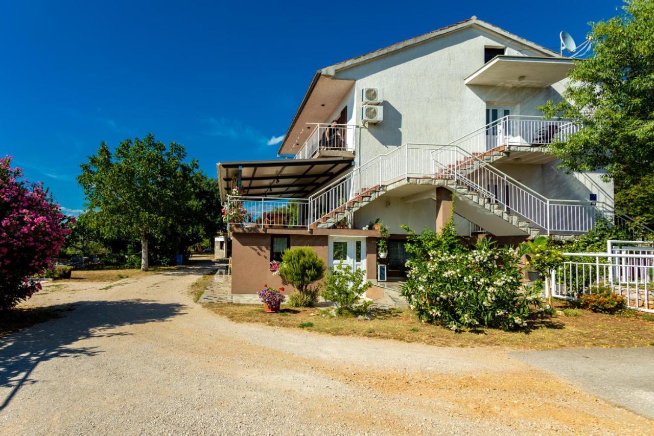 Apartment Mina Malinska